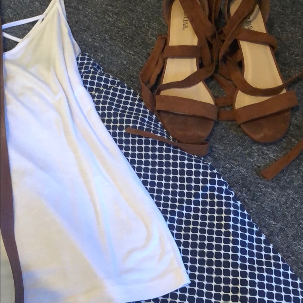 khakis - Picture 2 of 4